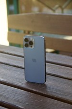 iPhone 13 Pro Max + Apple Watch SE 2 (44mm LTE)